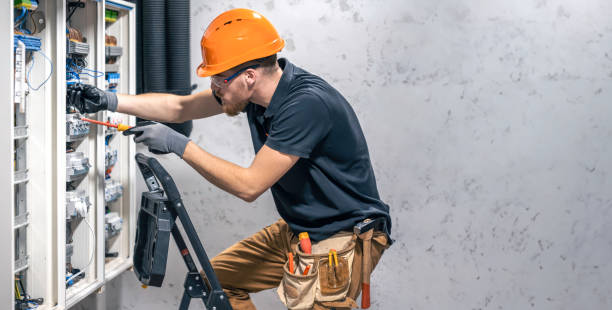 Best Circuit Breaker Repair  in Aurora, NE
